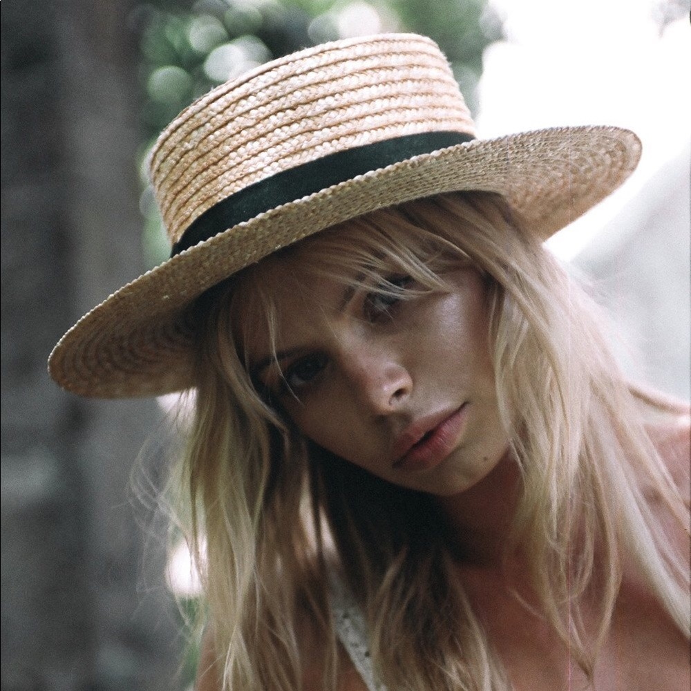 Lack of color “Spencer Boater” hat